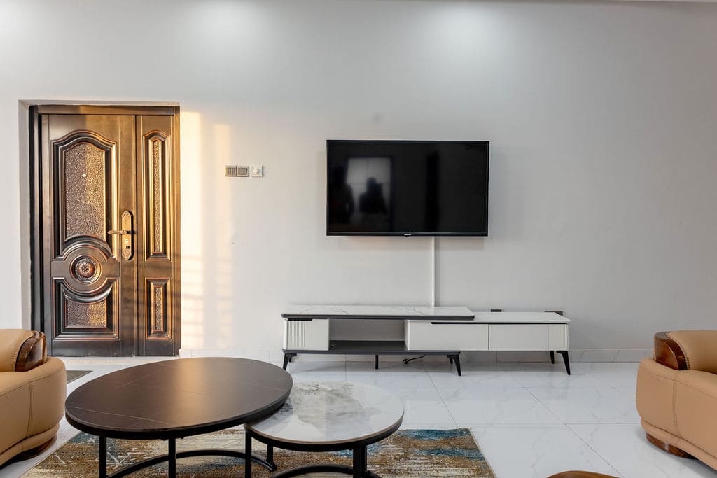 Apartment 05